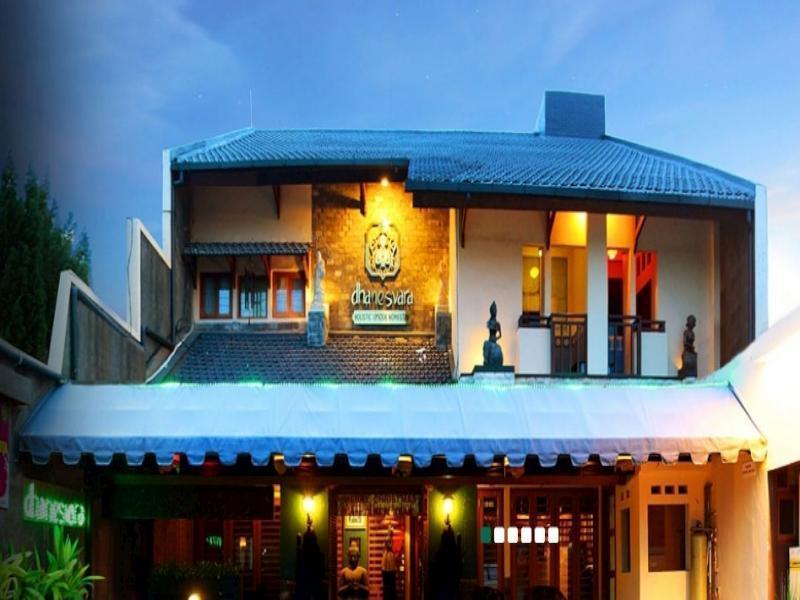 Dhanesvara Holistic Unique Homestay Wonotjolo Εξωτερικό φωτογραφία