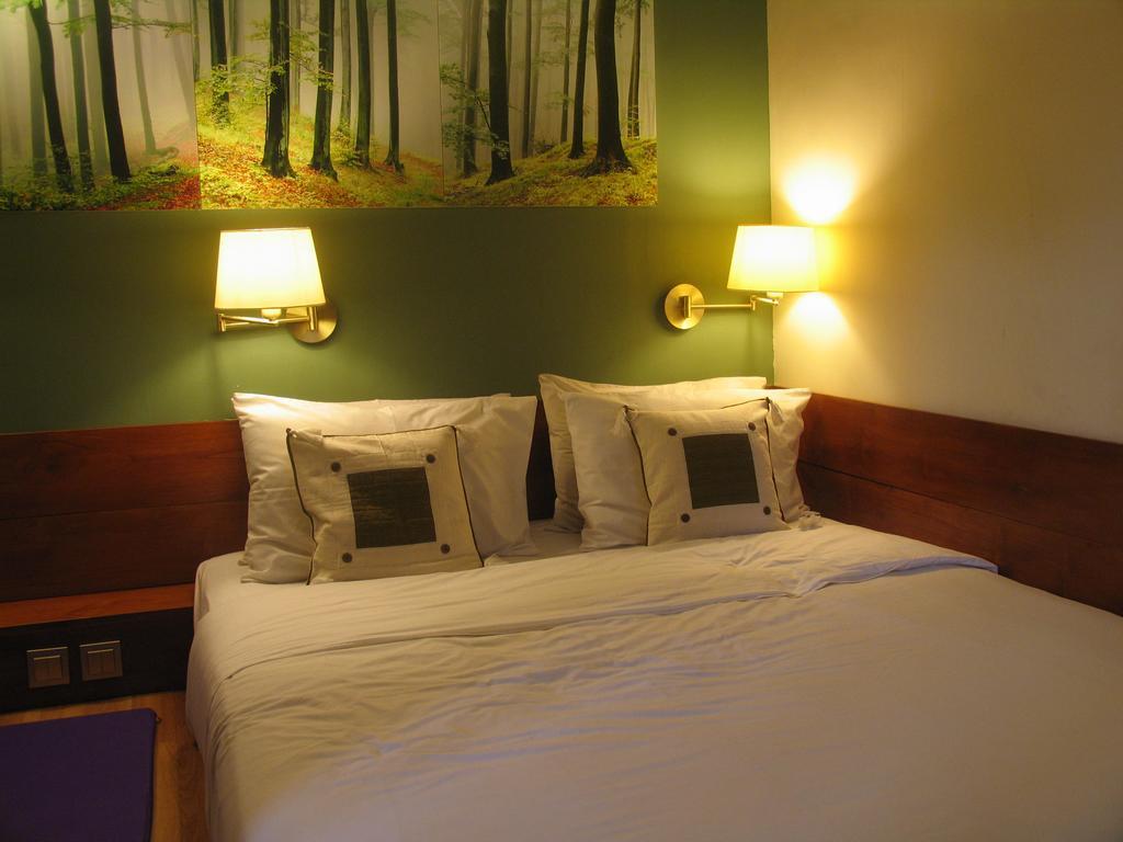 Dhanesvara Holistic Unique Homestay Wonotjolo Δωμάτιο φωτογραφία