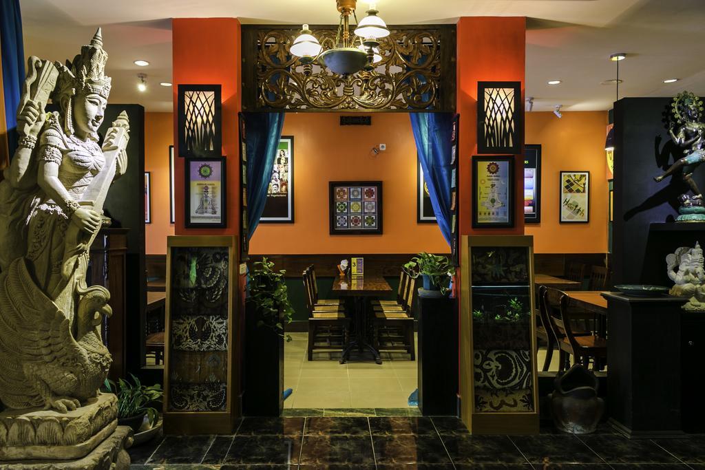 Dhanesvara Holistic Unique Homestay Wonotjolo Εξωτερικό φωτογραφία