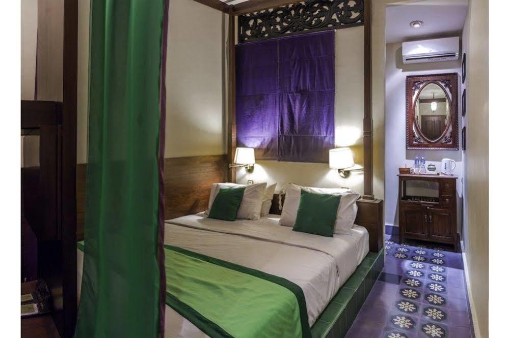 Dhanesvara Holistic Unique Homestay Wonotjolo Εξωτερικό φωτογραφία