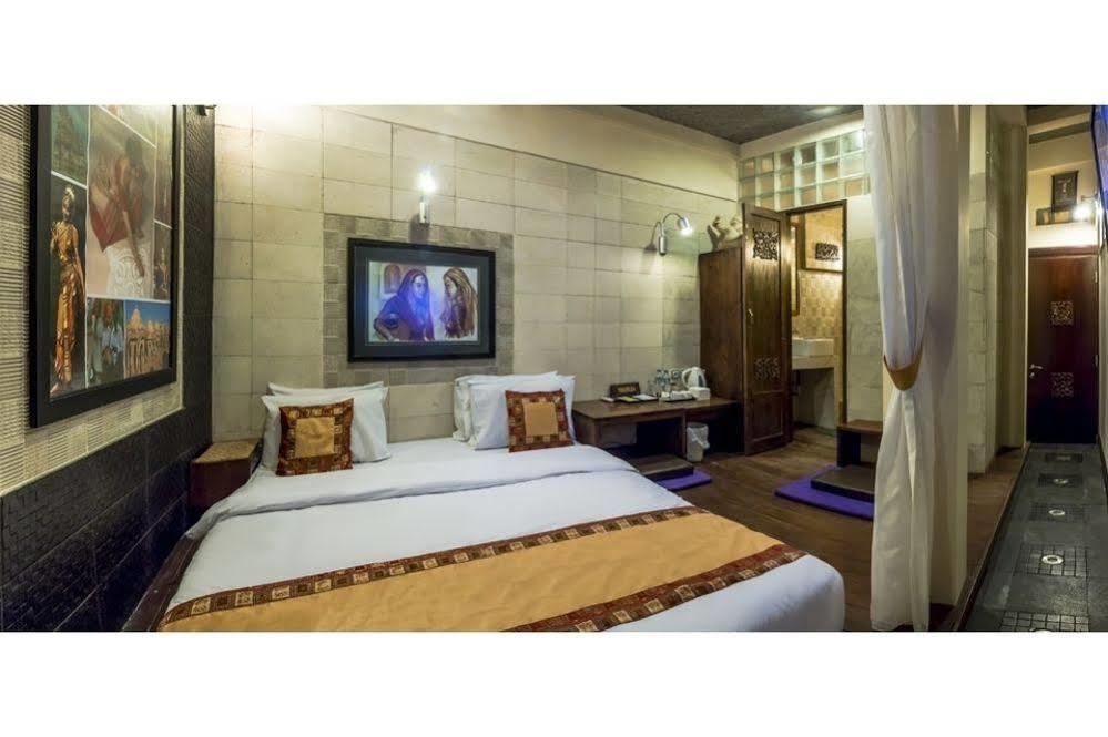 Dhanesvara Holistic Unique Homestay Wonotjolo Εξωτερικό φωτογραφία