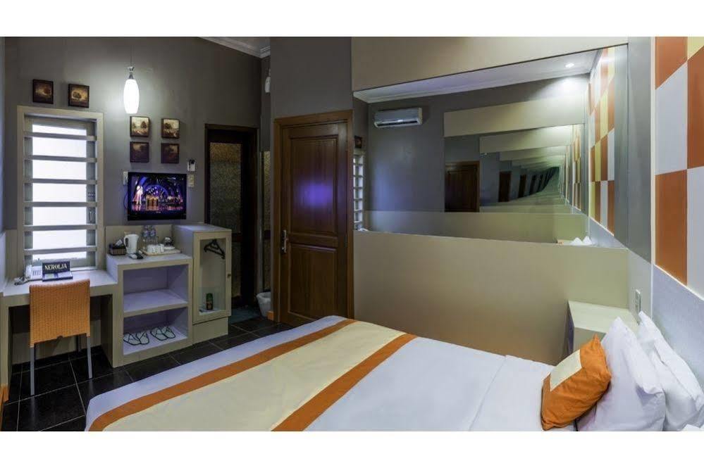 Dhanesvara Holistic Unique Homestay Wonotjolo Εξωτερικό φωτογραφία
