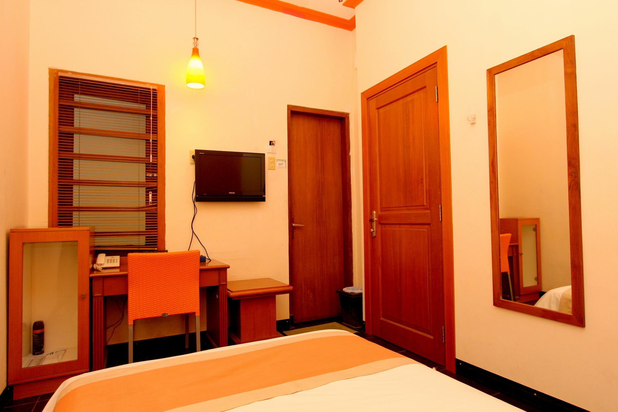 Dhanesvara Holistic Unique Homestay Wonotjolo Εξωτερικό φωτογραφία