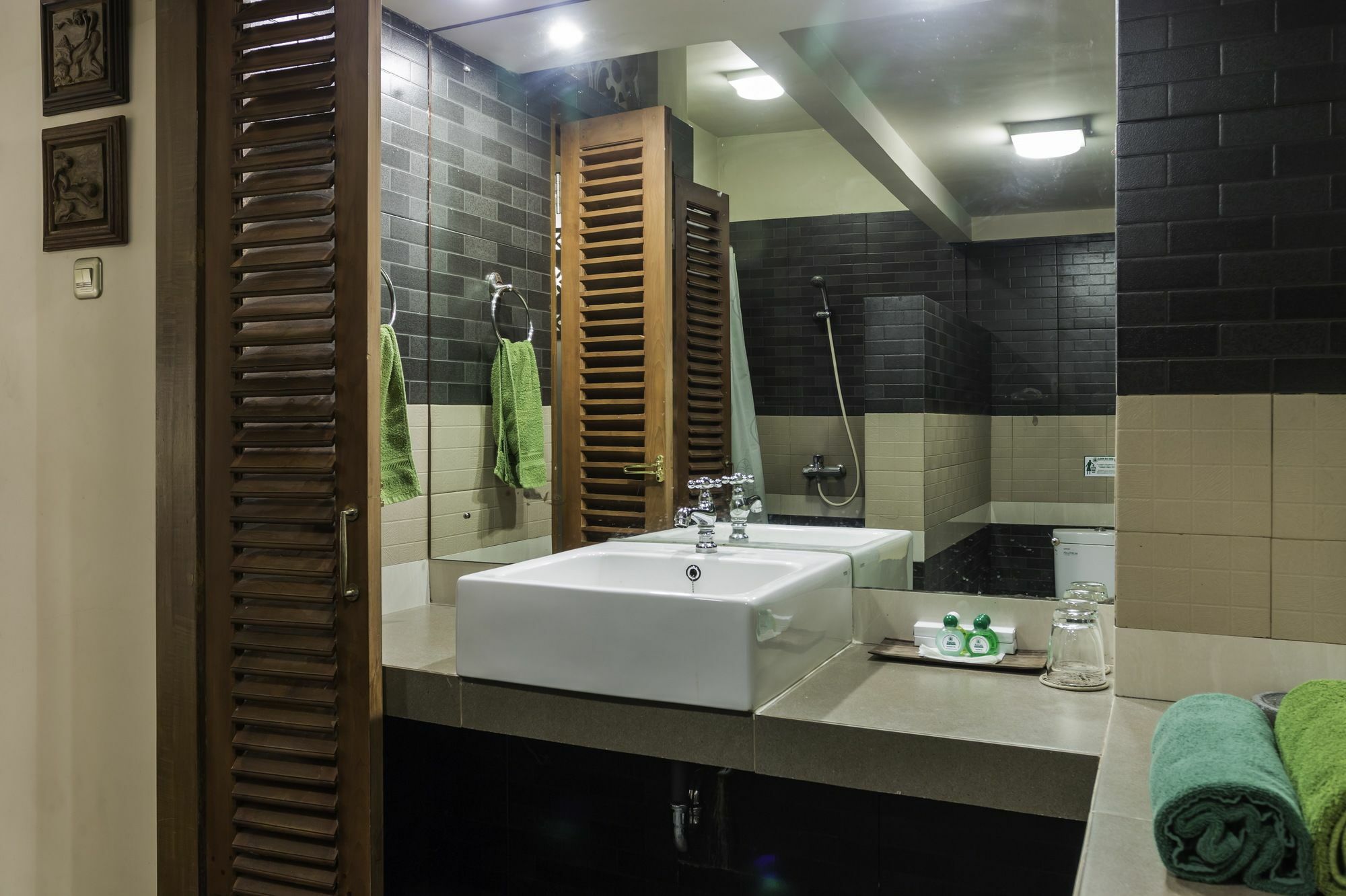 Dhanesvara Holistic Unique Homestay Wonotjolo Εξωτερικό φωτογραφία