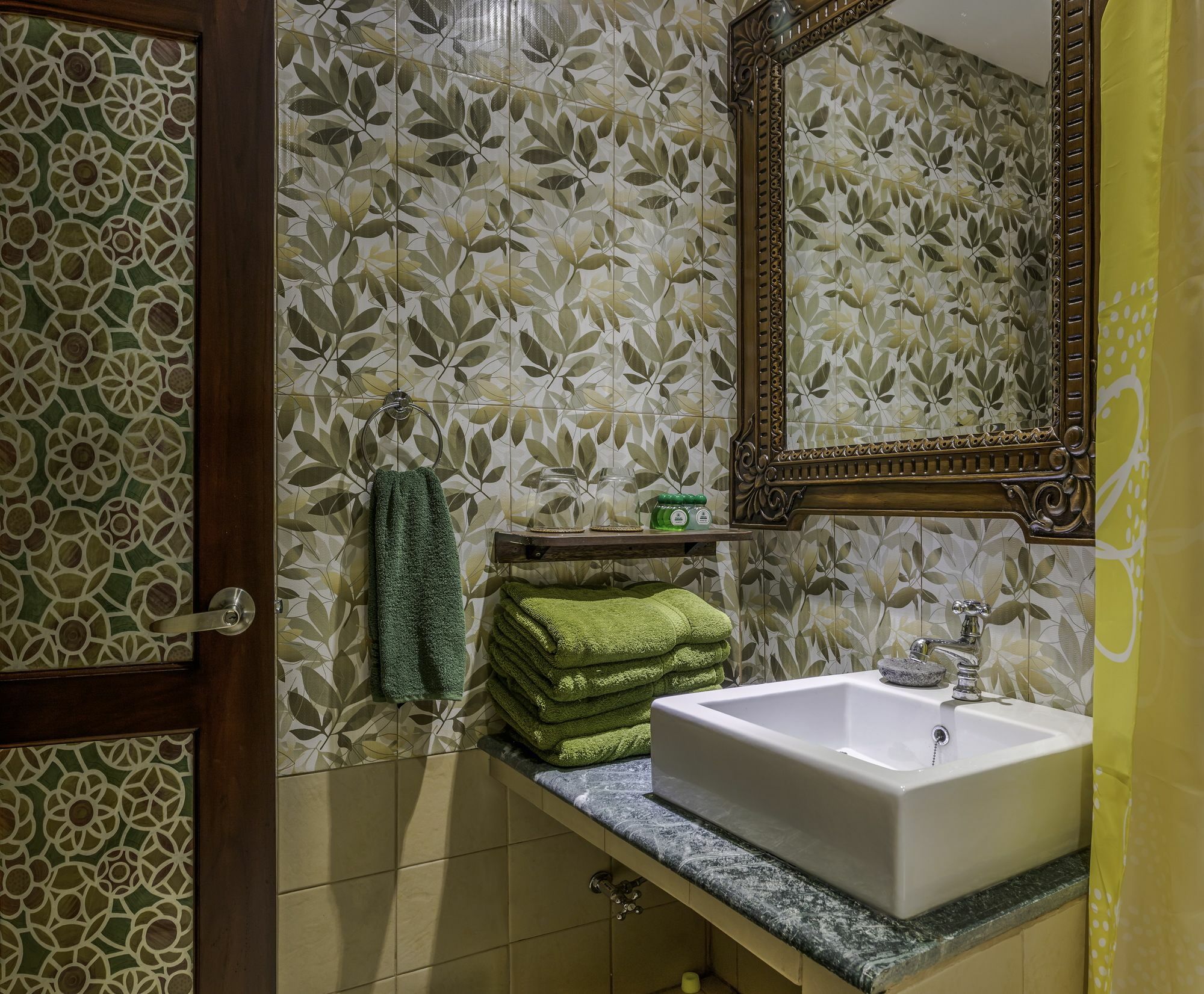 Dhanesvara Holistic Unique Homestay Wonotjolo Εξωτερικό φωτογραφία