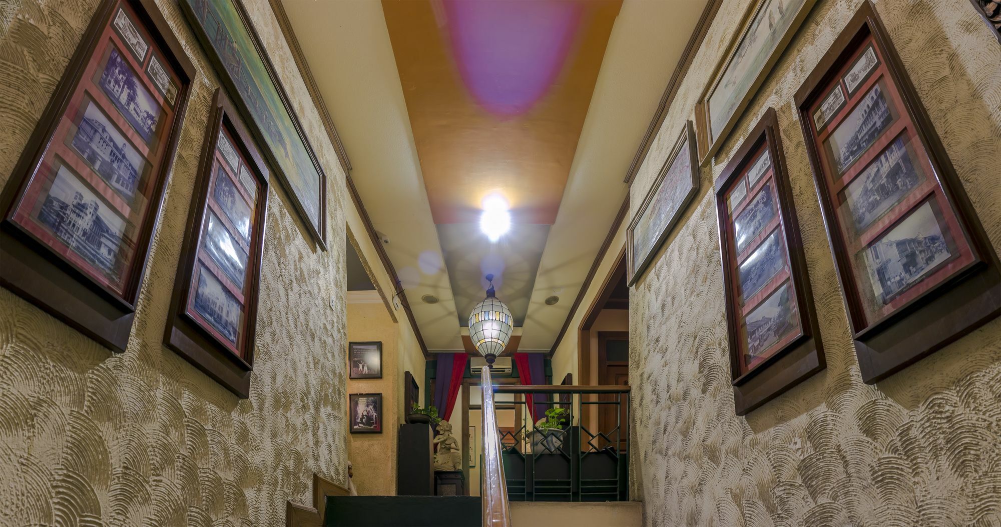 Dhanesvara Holistic Unique Homestay Wonotjolo Εξωτερικό φωτογραφία